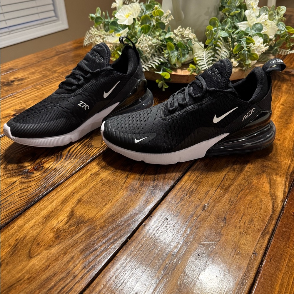 Nike Air Max Black and White Sneakers. Men’s. New without box.